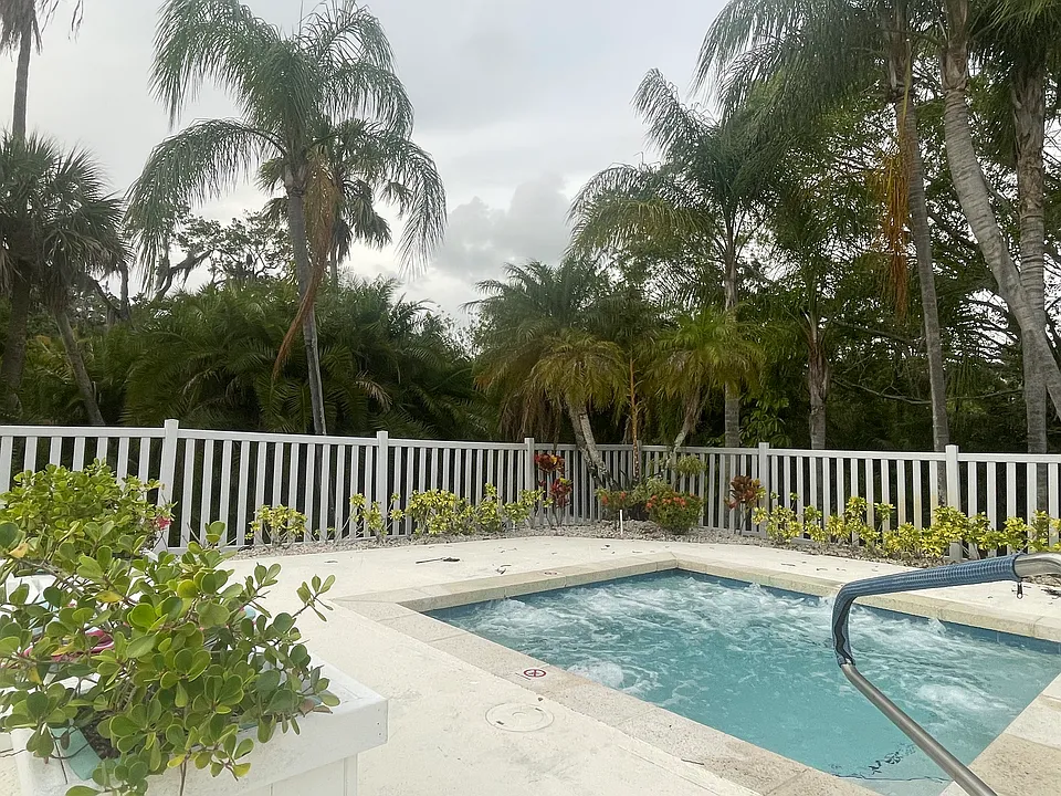 Eden Ct