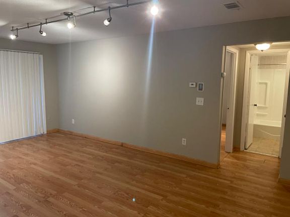 5th image of 34 Shrewsbury Green Dr Unit A
