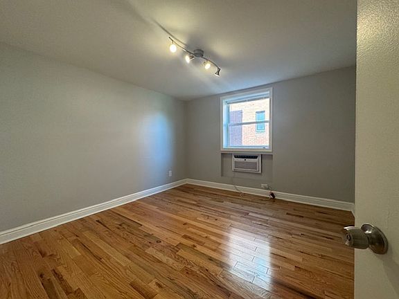 5th image of 7528 Penn Ave APT 5