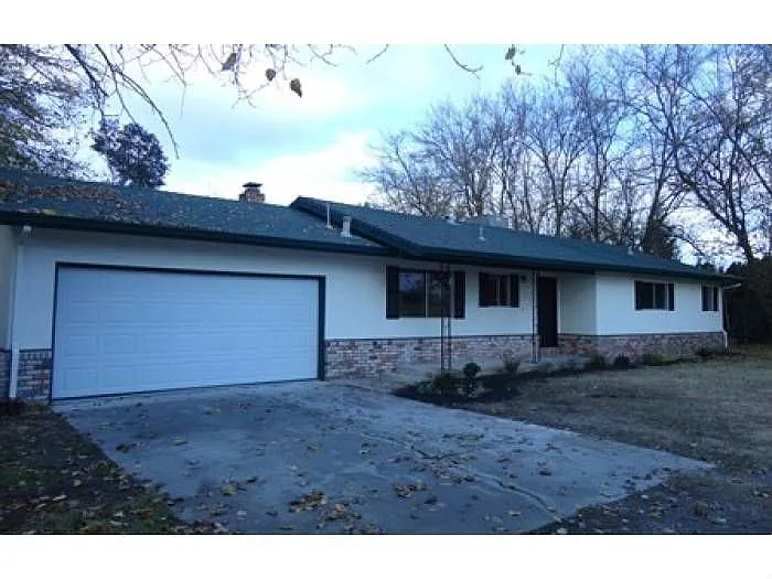 11811 E Copperopolis Rd photo 1