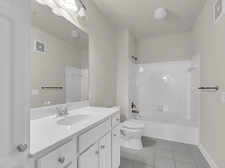 13722 Neil Armstrong Ave #207 — Photo 19