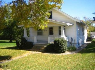 3927 Central Ave, Alburnett, IA 52202
