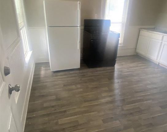 5th image of 2475-2479 W Fond Du Lac Ave #2477B