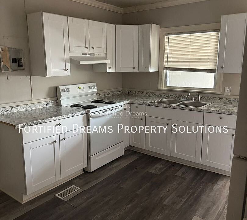 2nd image of 2701 Watson Dr