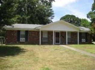 300 John Glenn Ave, Natchez, MS 39120