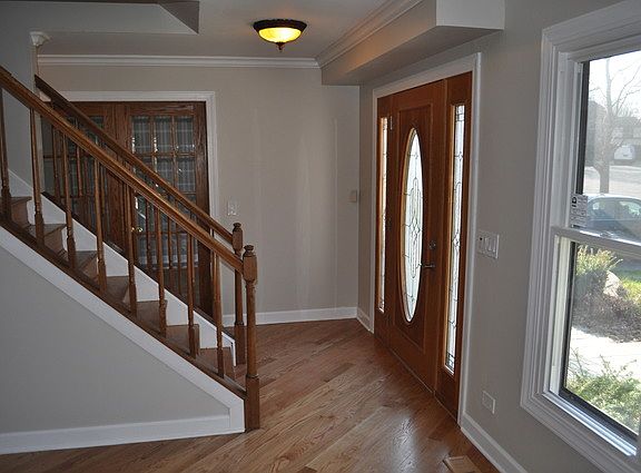 4th image of 619 N Brookdale Dr