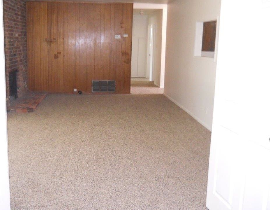 2nd image of 2501 Blade Ave