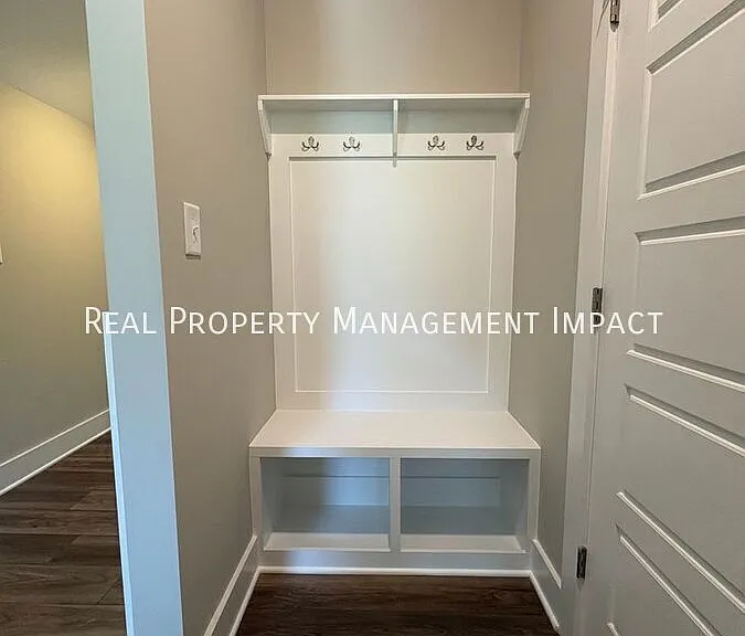 1017 Arbor Edge Ln — Photo 7