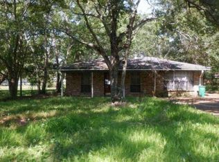 3801 Kellogg St, Moss Point, MS 39563