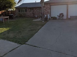11932 Margo Ln, Hanford, CA