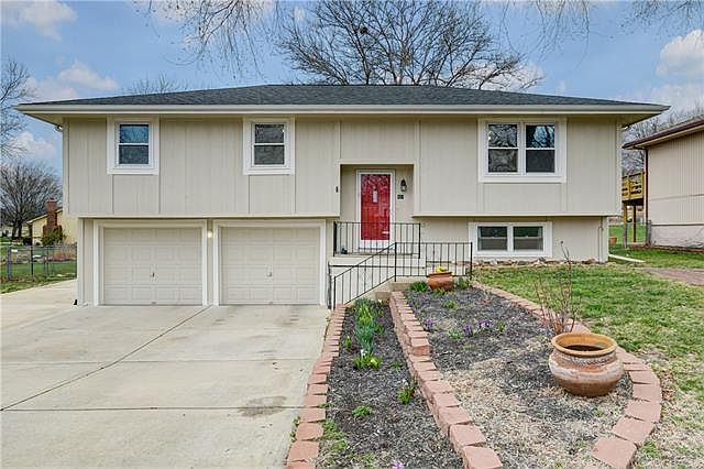 1st image of 403 Hithergreen Dr