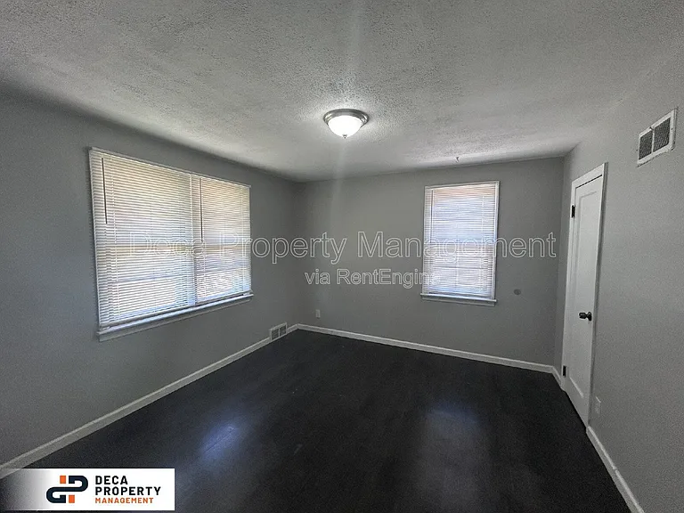 9224 Kathlyn Dr — Photo 8