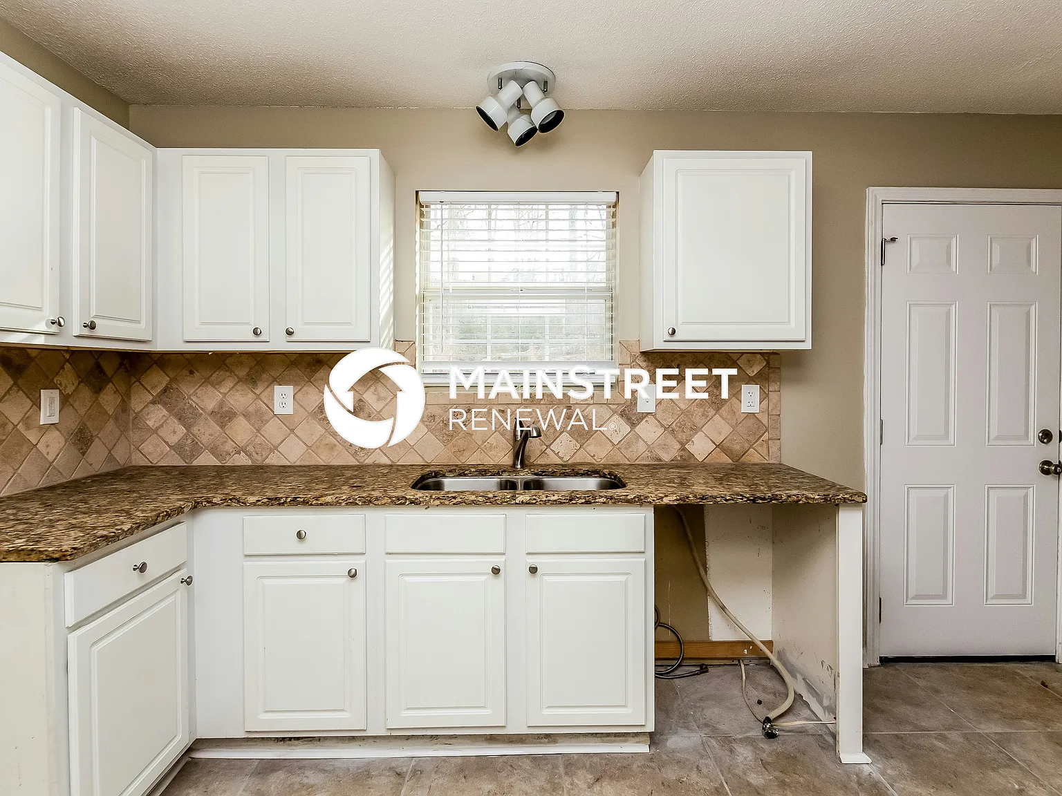 101 Reeves Rd — Photo 4
