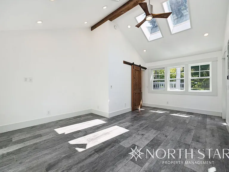 7617 NW Skyline Blvd — Photo 18
