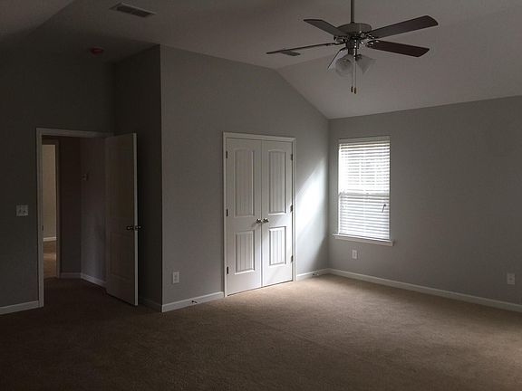 4th image of 517 High Echelon Cres Lot 19