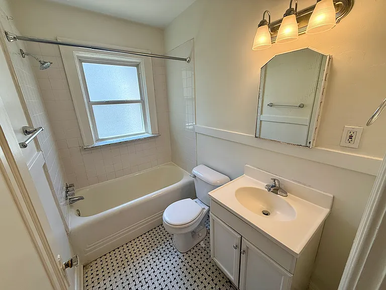 1104 Ellison Ave — Photo 15