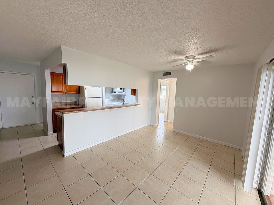 1st image of 4471 Treehouse Ln APT 9H