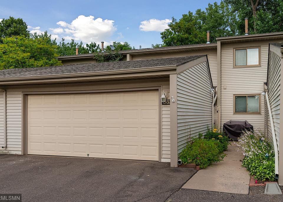 1st image of 5519 E Oberlin Cir NE