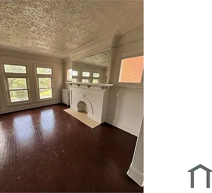 3 bed, $1,200 — Photo 2