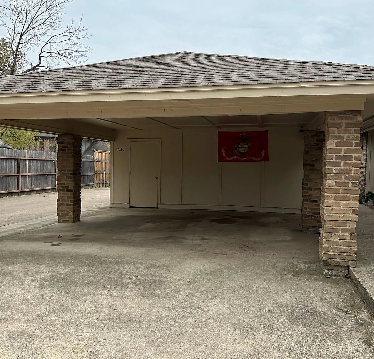 1628 Brown Trl — Photo 2