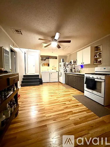 2 bed, 850 sqft, $1,650 — Photo 4