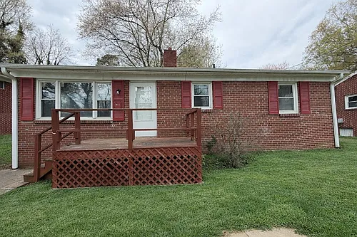 4012 May St Photo 1