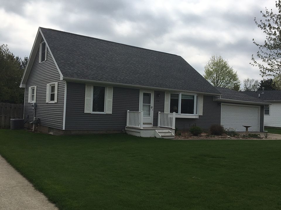 1st image of 750 Cross St