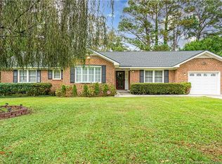 5902 Weatherford Rd, Fayetteville, NC 28303