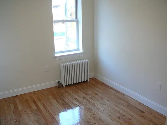 Rented by Kings Court Real Estate | media 35