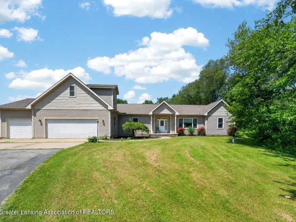 4711 Pardee Rd, Webberville, MI 48892