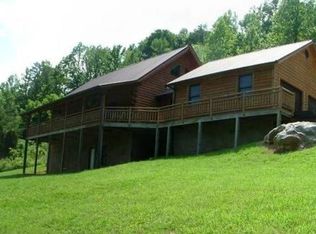 371 Longfield Rd, Lake City, TN 37769