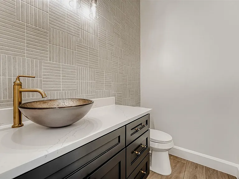 406 E Carrie Mnr — Photo 33