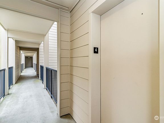 5th image of 9710 5th Avenue NE #401