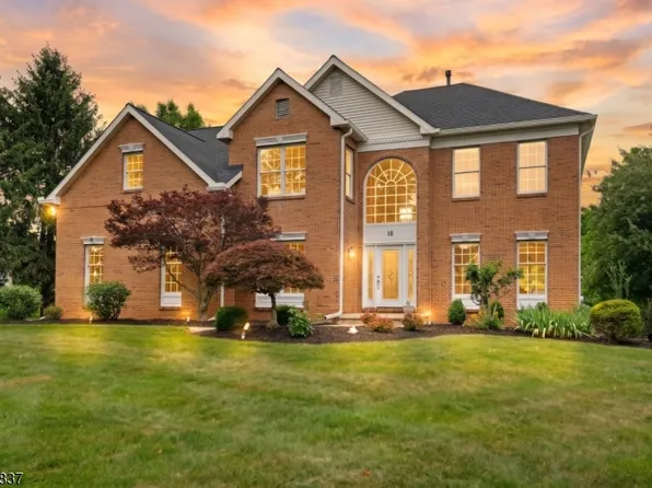 18 Montfort Dr, Montgomery Twp., NJ 08502