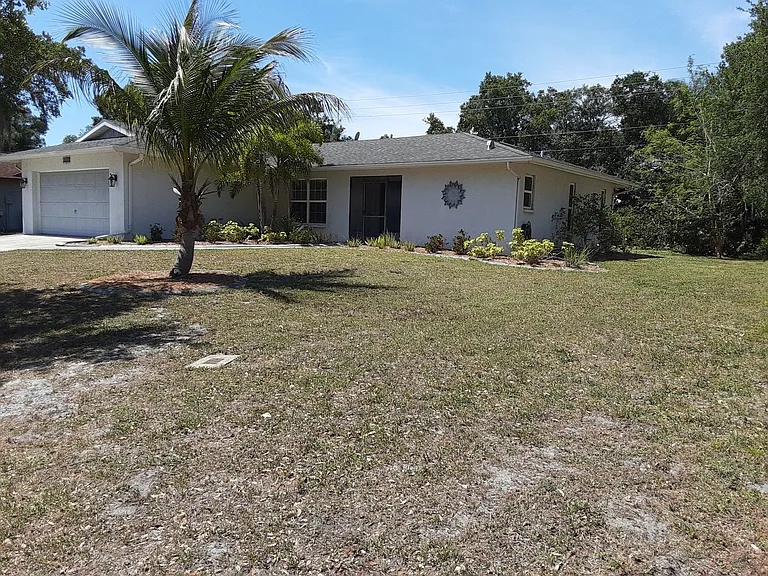 5619 Colonial Oaks Blvd — Photo 2