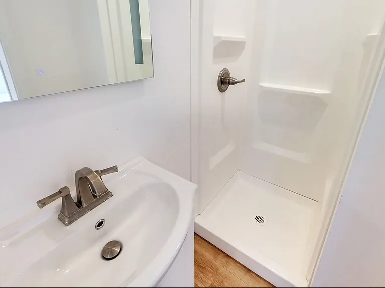 1620 W 35th Pl — Photo 39