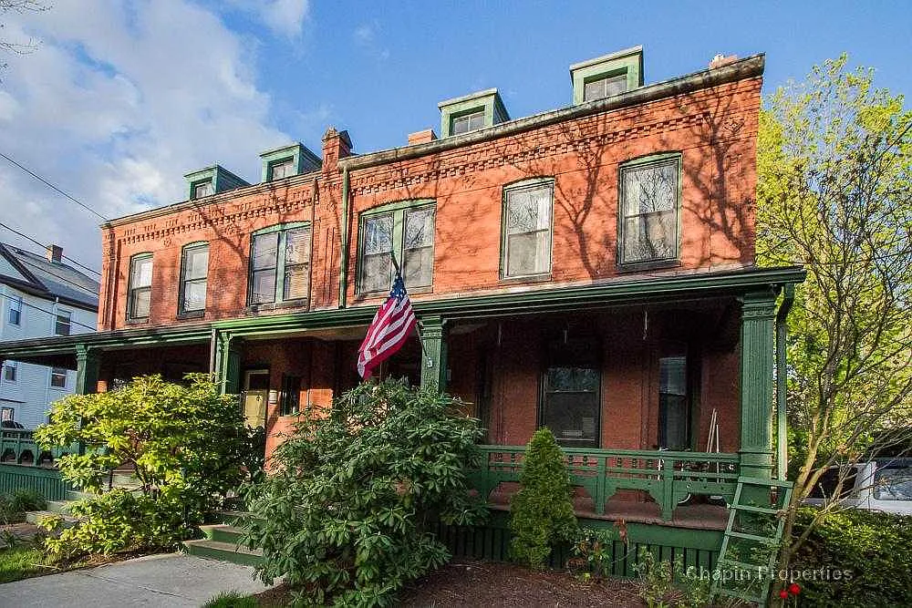 6 bed, $6,000 — Photo 1