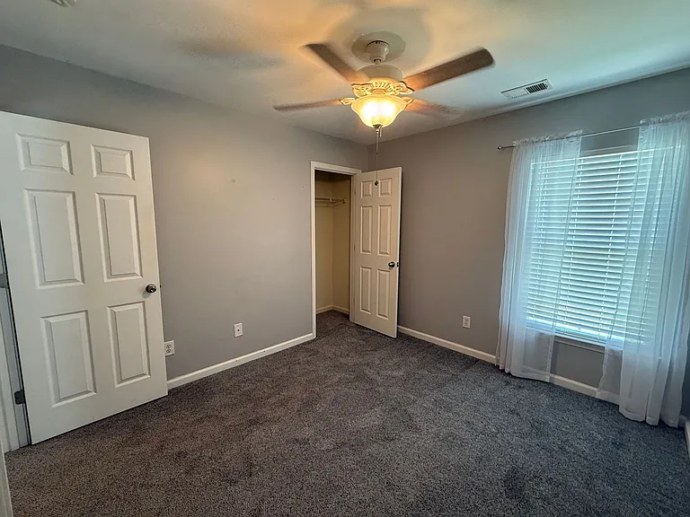 194 Avonshire Dr — Photo 17