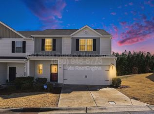 8147 Paw Club Dr, Charlotte, NC 28214