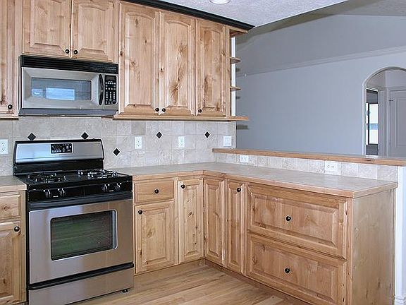 4th image of 1118 Royalty St