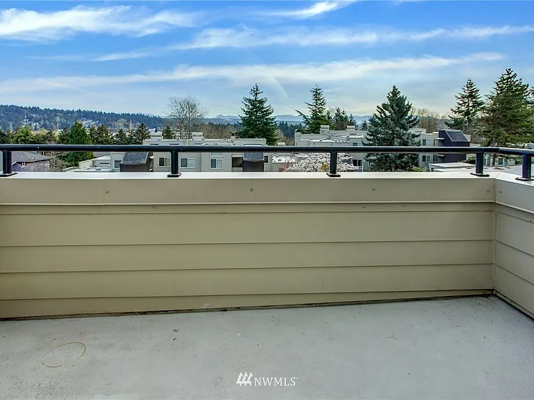 7459 Old Redmond Rd — Photo 3