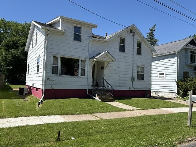 1st image of 306 W BLODGETT STREET