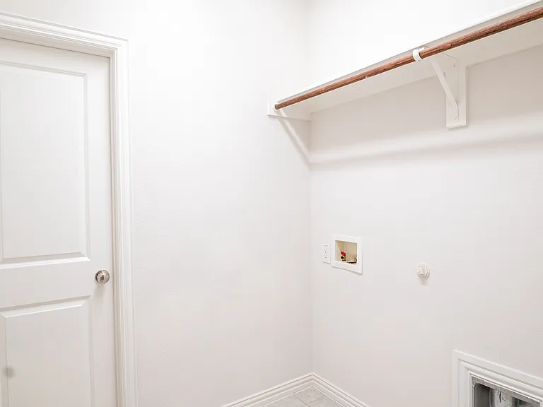 420 Kirkham Dr — Photo 32