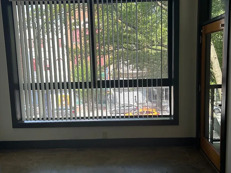 Atrium on Broad Apartments — Photo 23