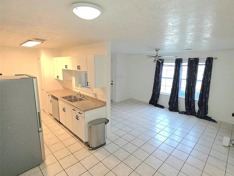 5335 Cherie Crest Ct — Photo 8