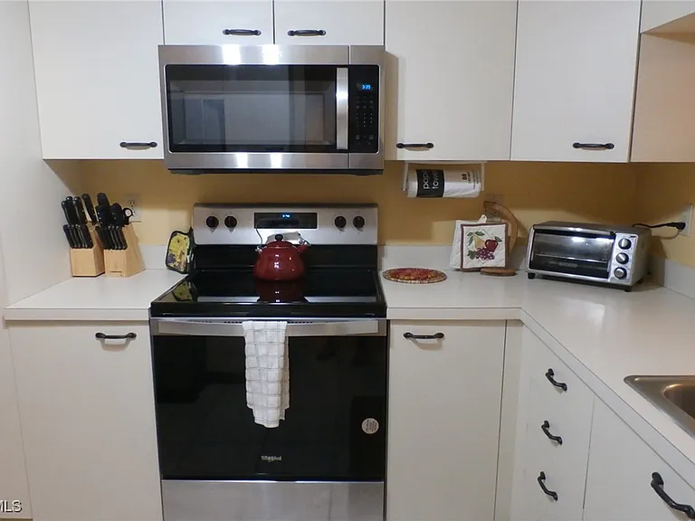 12150 Kelly Sands Way #620 — Photo 3