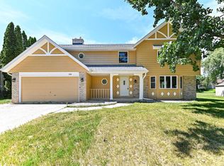 5344 Willowview Rd, Racine, WI 53402