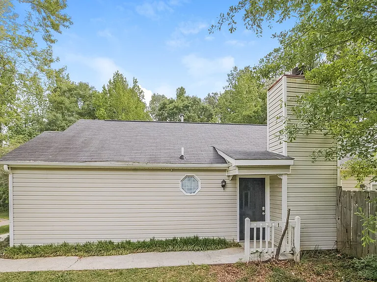 1464 Cain Ct N — Photo 18