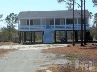 308 Folkstone Rd, Holly Ridge, NC 28445