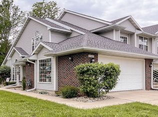 1117 Crossings Ct NE, Cedar Rapids, IA 52402